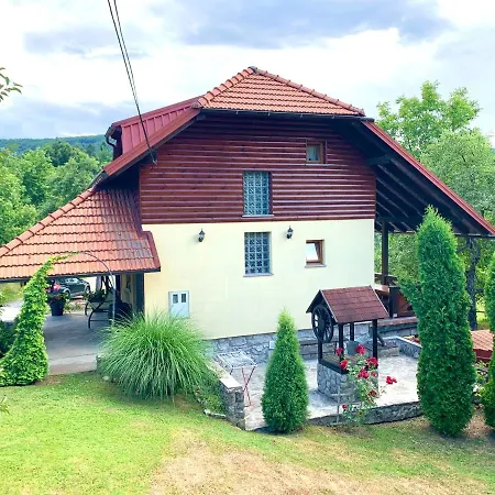 Gorski Kotar , Kuca Za Odmor Kratohvil ヴィラ *