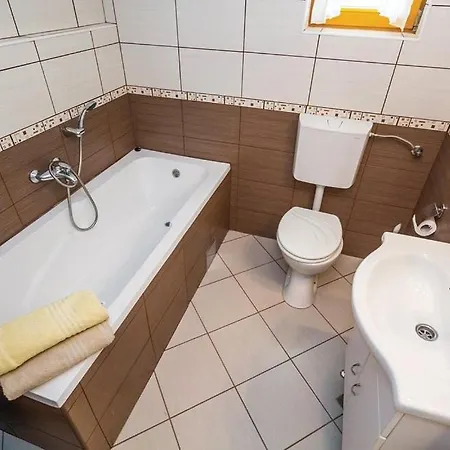 Gorski Kotar , Kuca Za Odmor Kratohvil Lukovdol